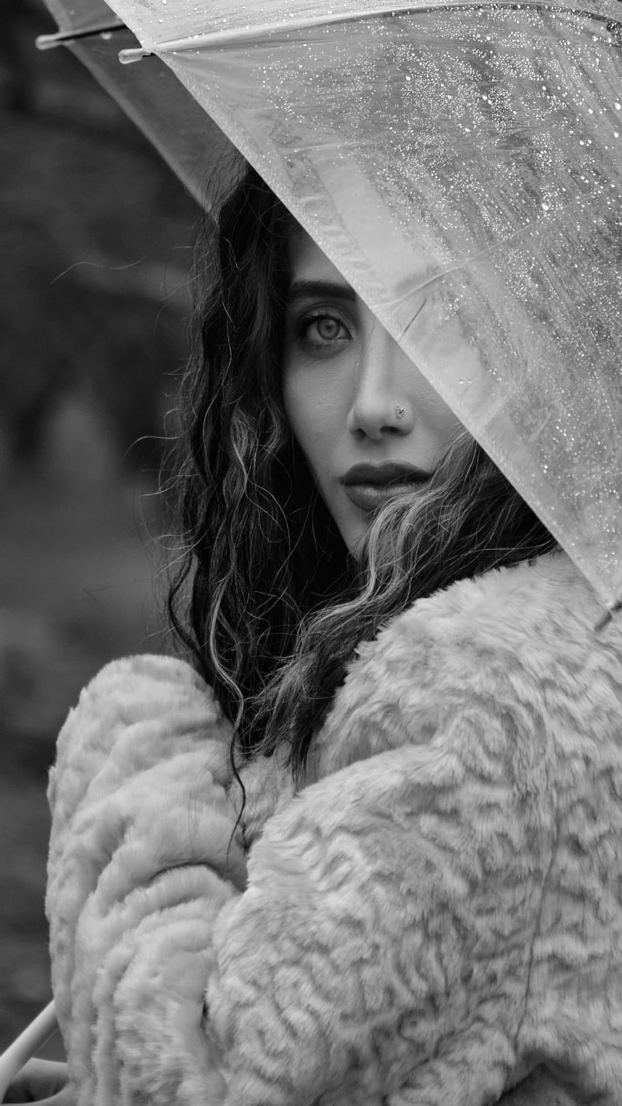 বর্ষাকালে চুলের যত্ন