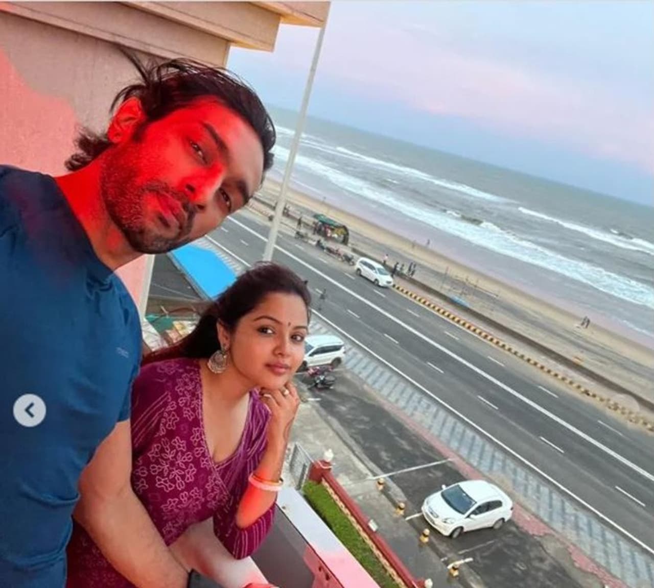 জিতু ও নবনীতা জিতু ও নবনীতা