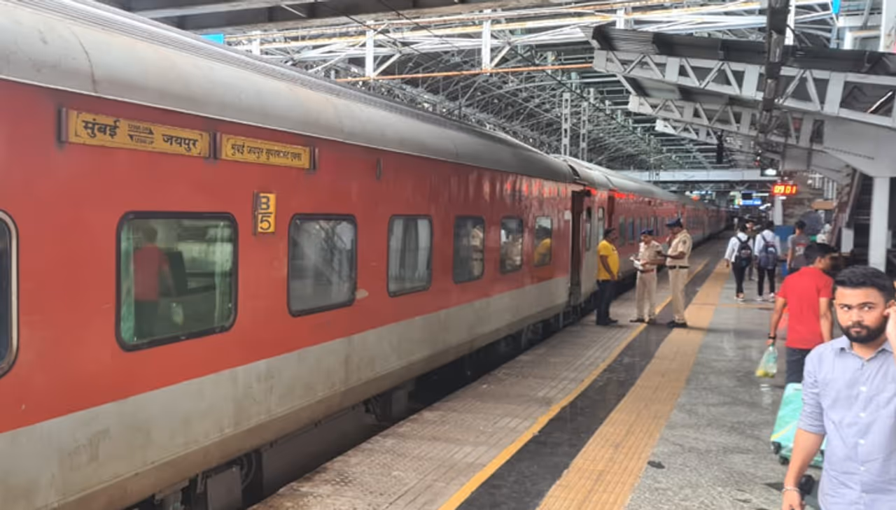 একাধিক স্পেশাল ট্রেন চালু