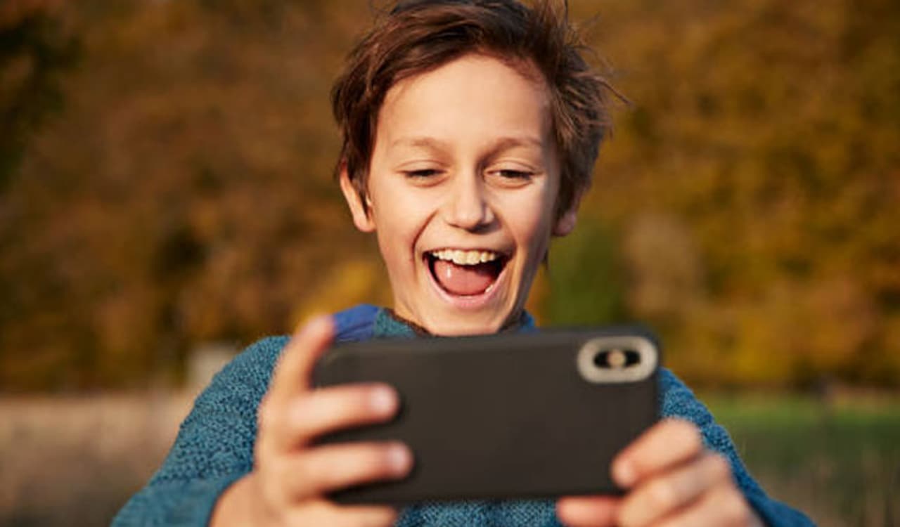 Smartphone Addiction In Children In Tamil