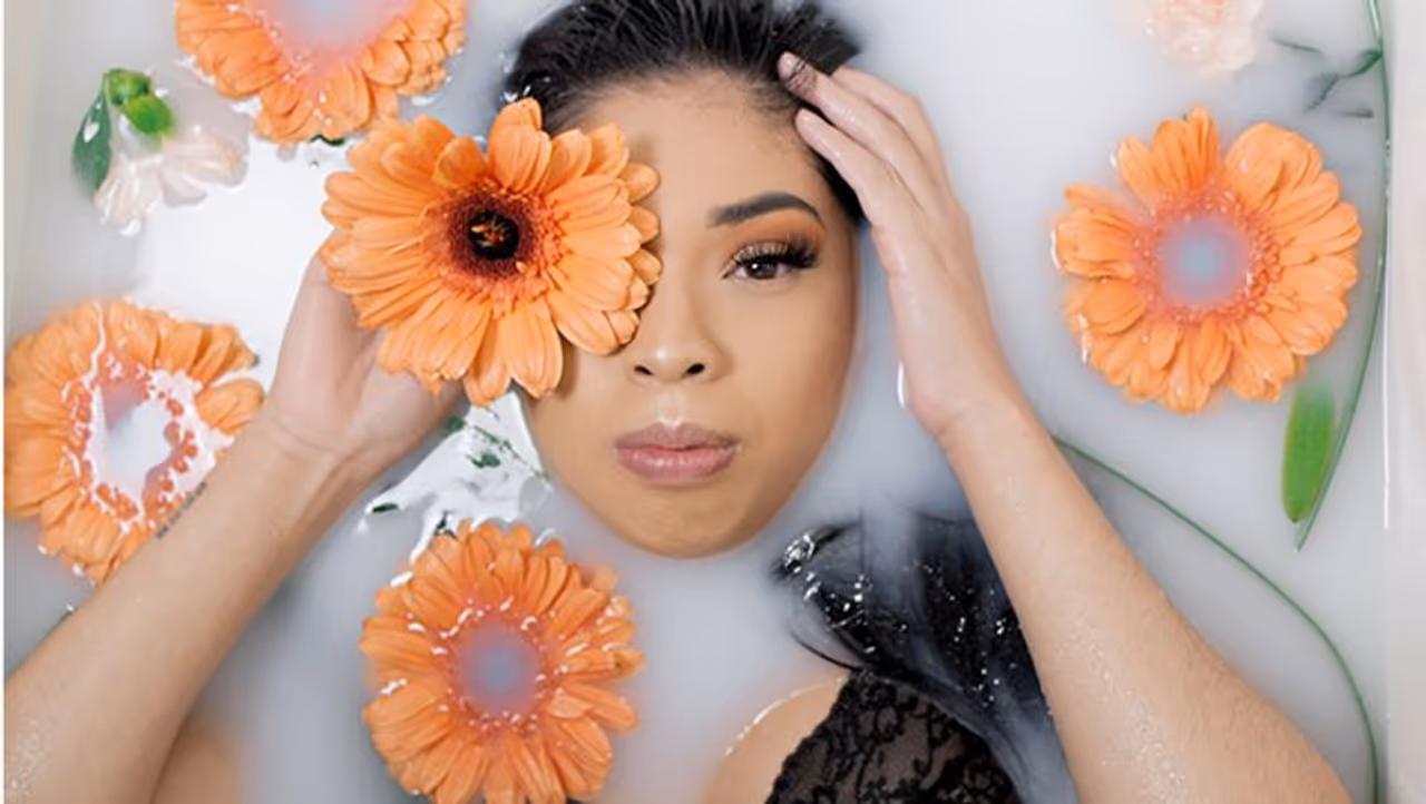 स्किन केयर ट्रेंड से हो जाइए सावधान