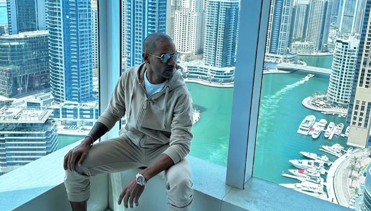 ভারতীয় ক্রিকেট দলের তারকা শিখর ধাওয়ানের মোট সম্পত্তির পরিমাণ ১৫ মিলিয়ন মার্কিন ডলার ভারতীয় ক্রিকেট দলের তারকা শিখর ধাওয়ানের মোট সম্পত্তির পরিমাণ ১৫ মিলিয়ন মার্কিন ডলার