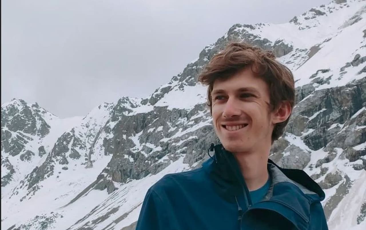 solo traveler Lukas Wennar solo traveler Lukas Wennar