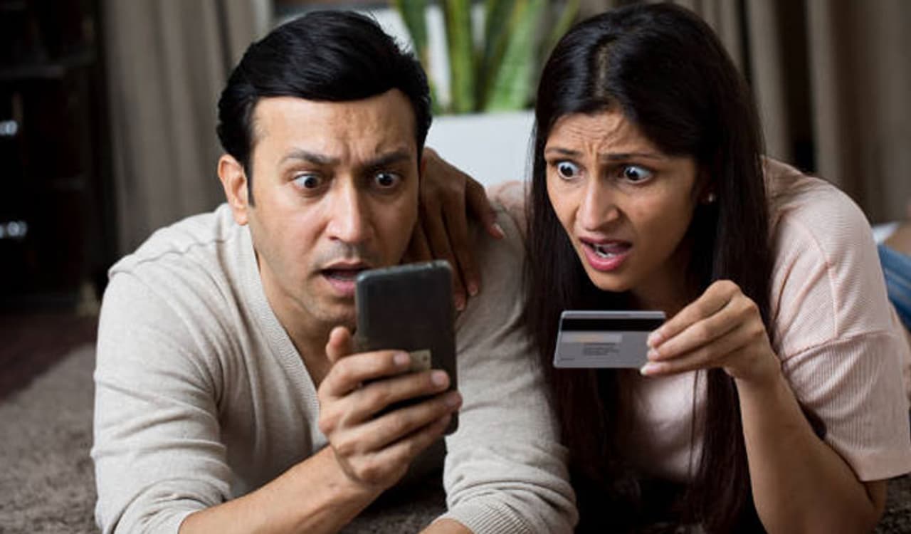 1. पर्सनल डिटेल्स शेयर न करें 1. पर्सनल डिटेल्स शेयर न करें