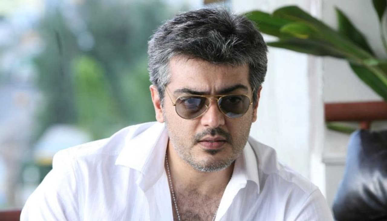 அதிக சம்பளம் கொடுத்து அஜித்தின் அடுத்த பட கால்ஷீட்டை வாங்கிய ரெட் ஜெயண்ட்ஸ்!