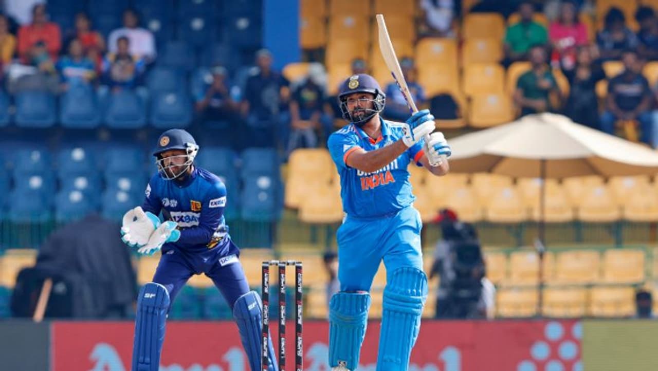 1. ಎರಡನೇ ಅತಿವೇಗವಾಗಿ 10 ಸಾವಿರ ರನ್ ಪೂರೈಸಿದ ಬ್ಯಾಟರ್: