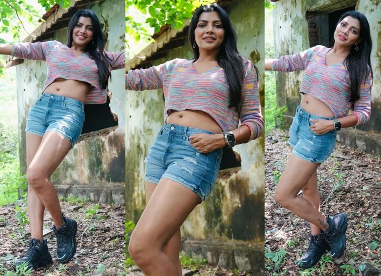 Lahari Shari Lahari Shari