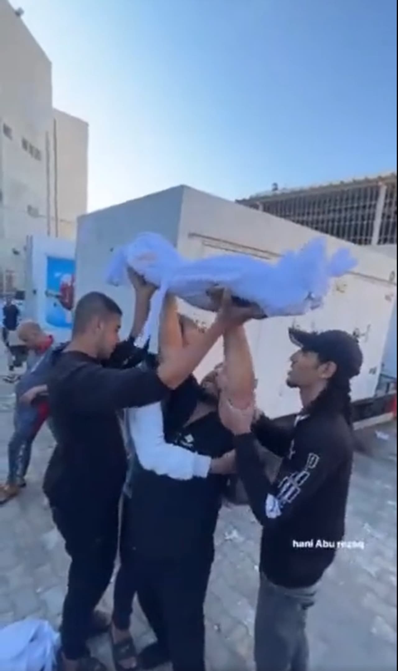 যুদ্ধের বলি শিশু যুদ্ধের বলি শিশু