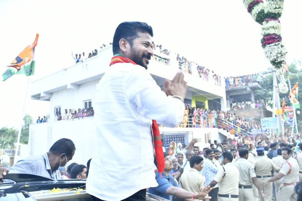 ఆ ఐదు పార్లమెంట్ స్థానాల్లో గెలుపే టార్గెట్: తెలంగాణ కాంగ్రెస్ నేతల వ్యూహం ఆ ఐదు పార్లమెంట్ స్థానాల్లో గెలుపే టార్గెట్: తెలంగాణ కాంగ్రెస్ నేతల వ్యూహం