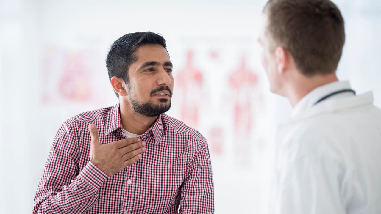 आंबट ढेकरांच्या समस्येवर उपाय आंबट ढेकरांच्या समस्येवर उपाय