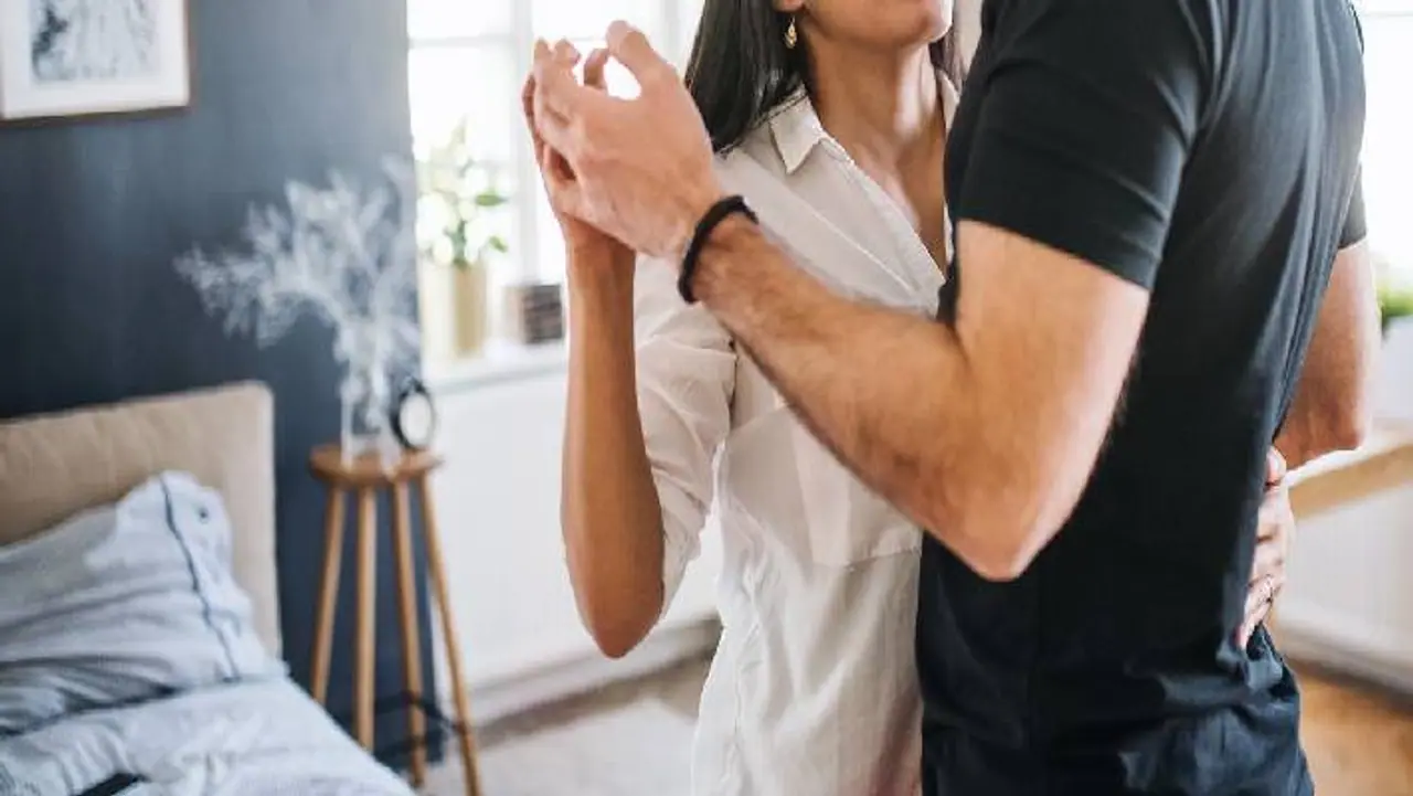 ಟೆಕ್ಕಿಗೆ 48 ಲಕ್ಷ ರೂಪಾಯಿ ಮೋಸ ಟೆಕ್ಕಿಗೆ 48 ಲಕ್ಷ ರೂಪಾಯಿ ಮೋಸ