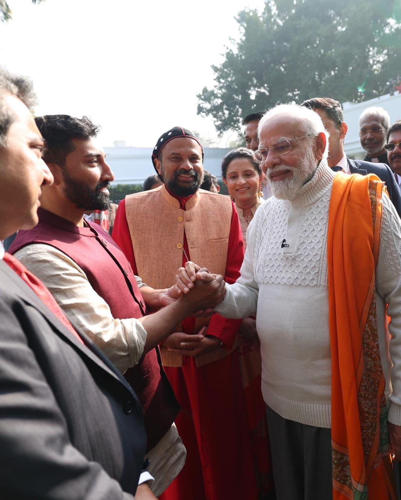 প্রধানমন্ত্রী মোদীর বাড়িতে ক্রিসমাস