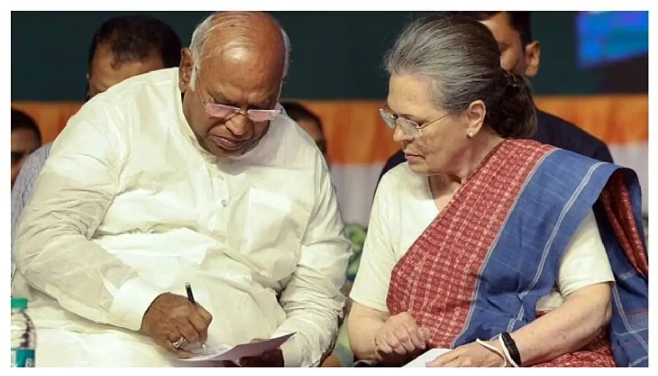 ఆంధ్రప్రదేశ్లో వంద రోజుల ప్లాన్: కాంగ్రెస్ వ్యూహమిదీ... ఆంధ్రప్రదేశ్లో వంద రోజుల ప్లాన్: కాంగ్రెస్ వ్యూహమిదీ...