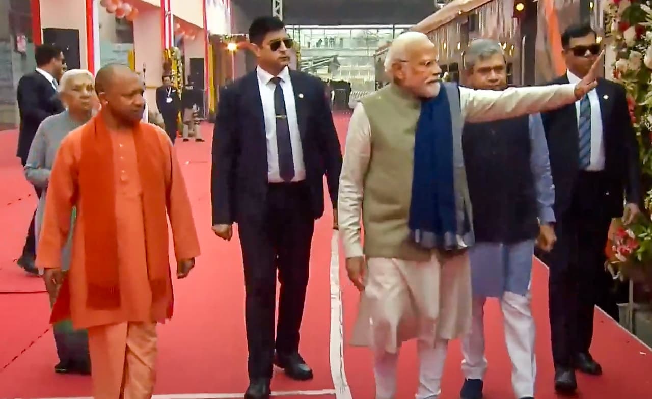 নরেন্দ্র মোদীর উত্তরসুরী