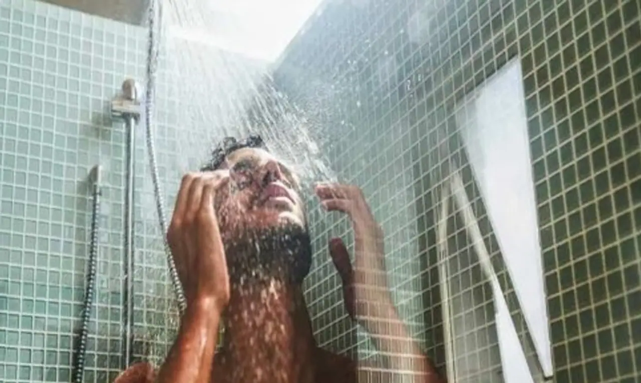 ದೇಹದ ಯಾವ ಭಾಗಕ್ಕೆ ಸುರಿಯಬೇಕು? ದೇಹದ ಯಾವ ಭಾಗಕ್ಕೆ ಸುರಿಯಬೇಕು?