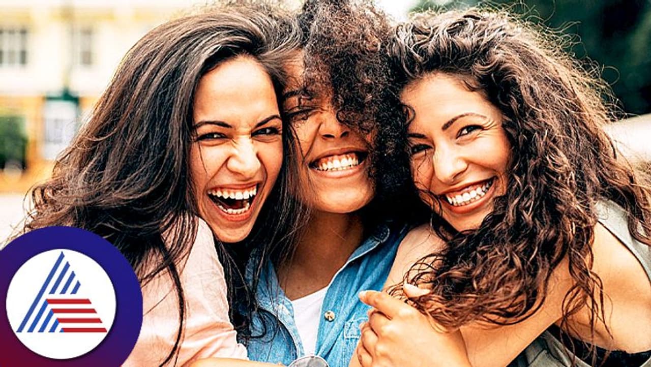 Why girlfriends must be there in life Why girlfriends must be there in life