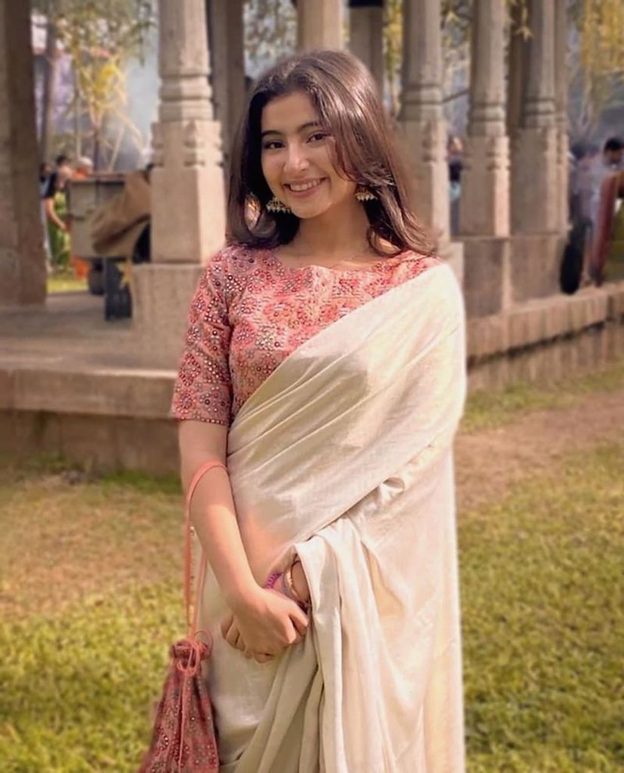 Sara Arjun Sara Arjun