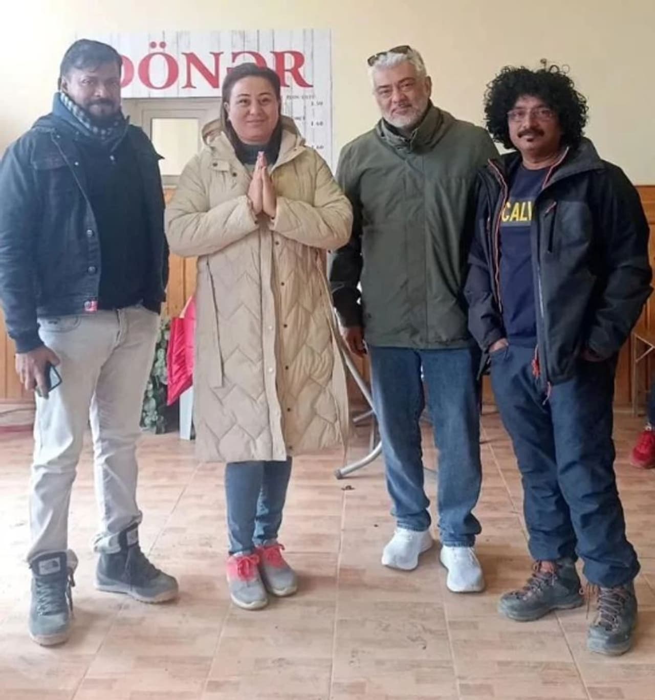 Magzhil Thirumeni Magzhil Thirumeni