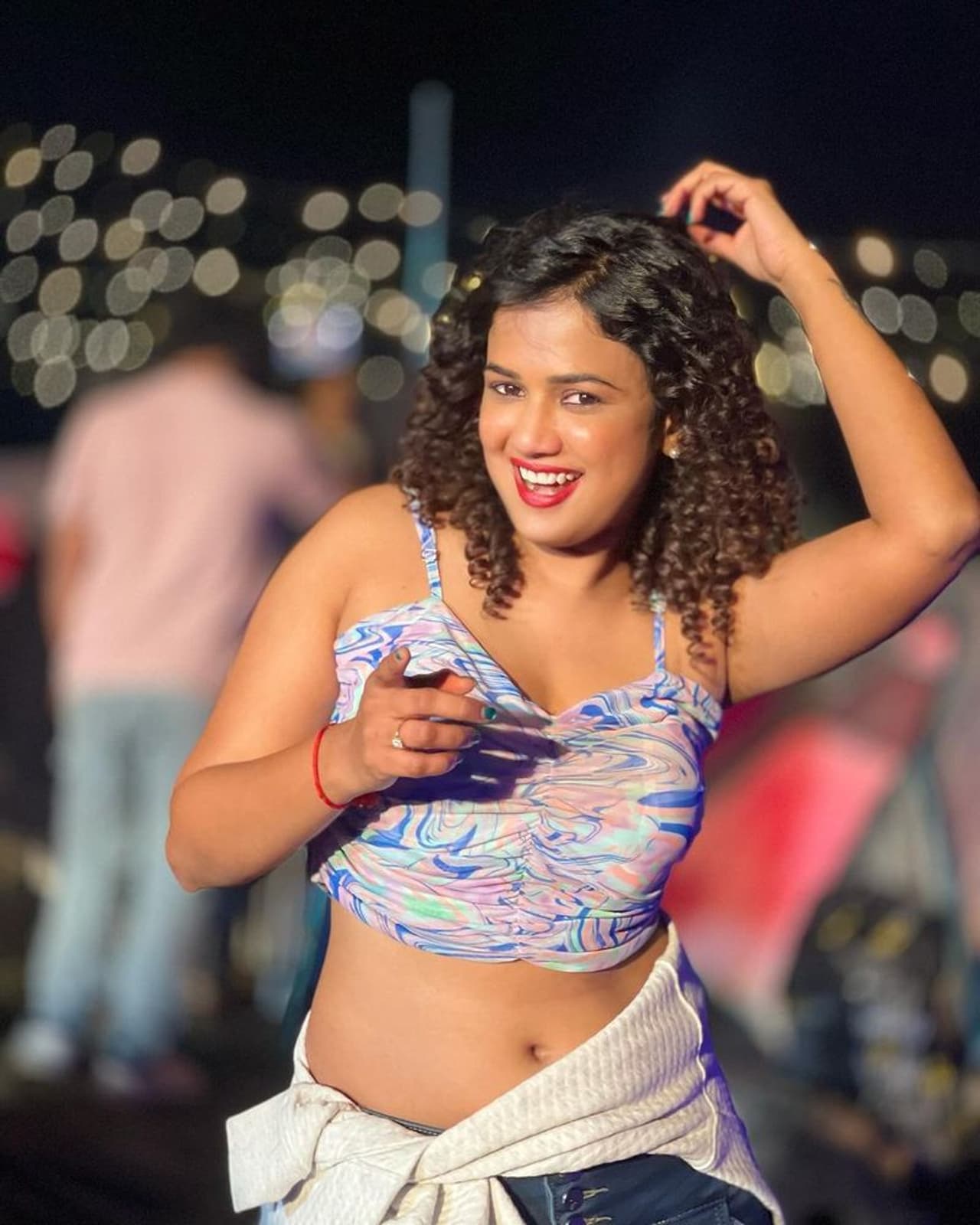 Ariyana glory Ariyana glory