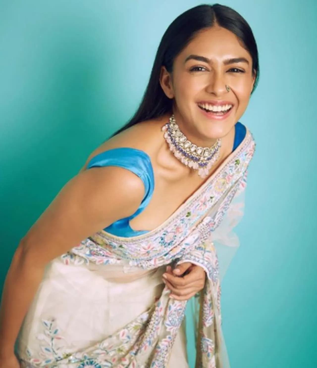 Mrunal Thakur Mrunal Thakur