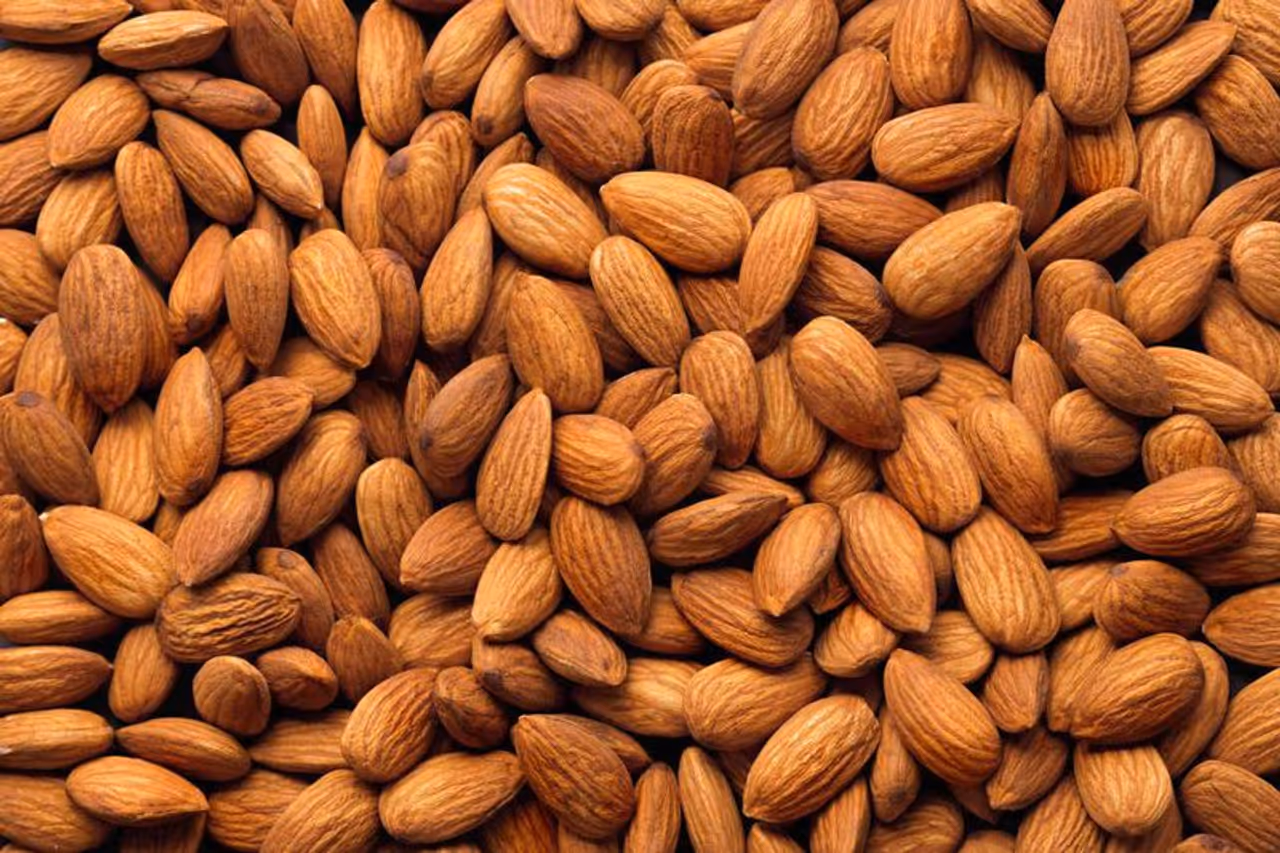 Almonds With Skin or Without Skin