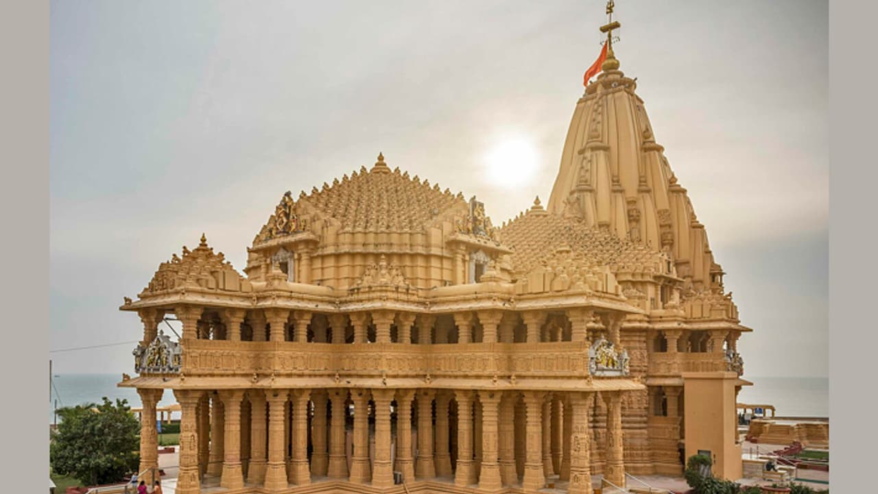 12 ज्योतिर्लिंगों में से पहला है सोमनाथ