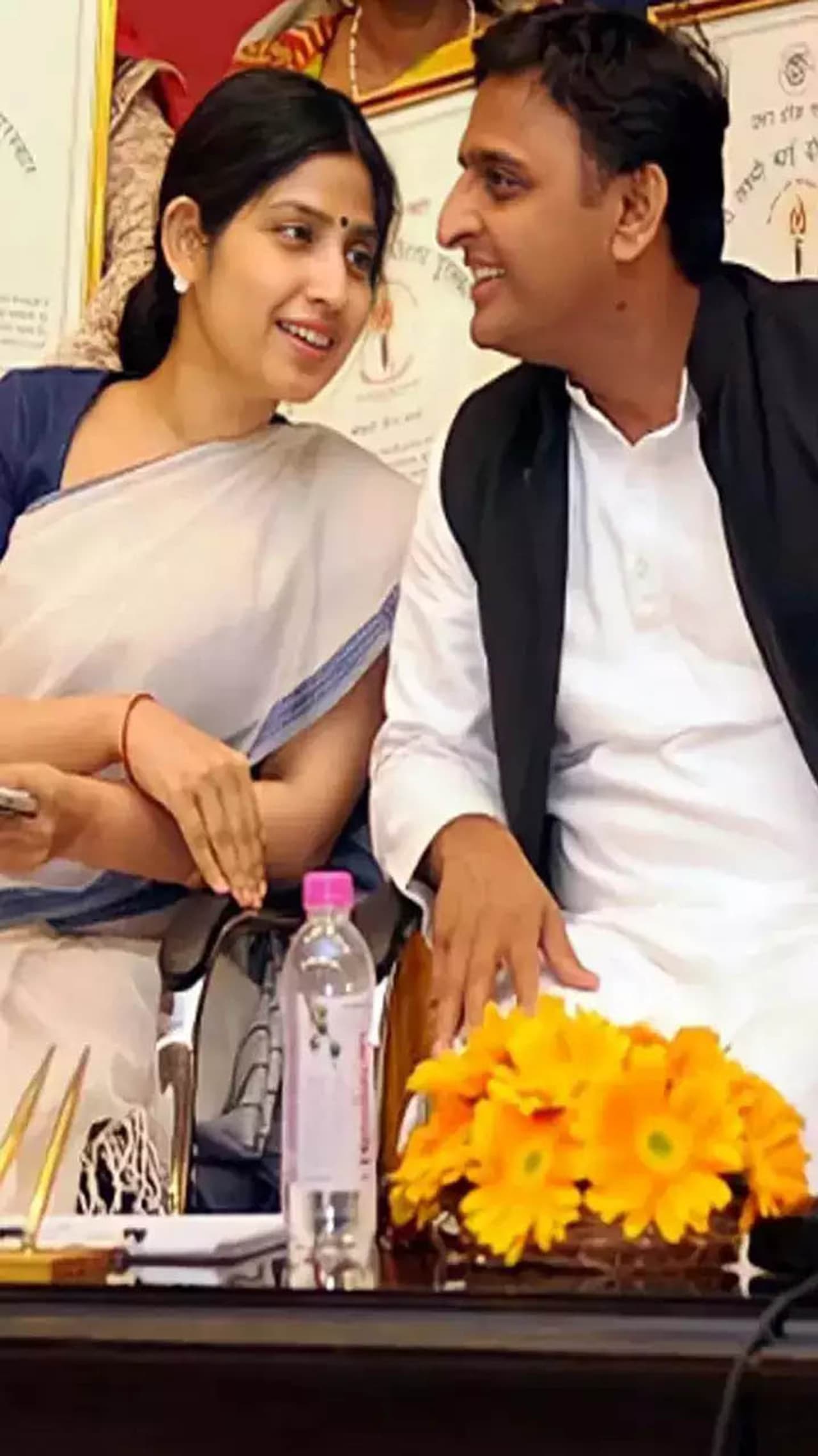 অখিল ও ডিম্পল প্রার্থী