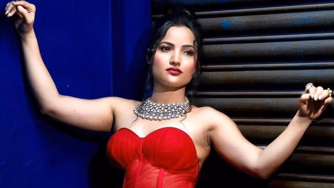 Siri Hanmanth Siri Hanmanth