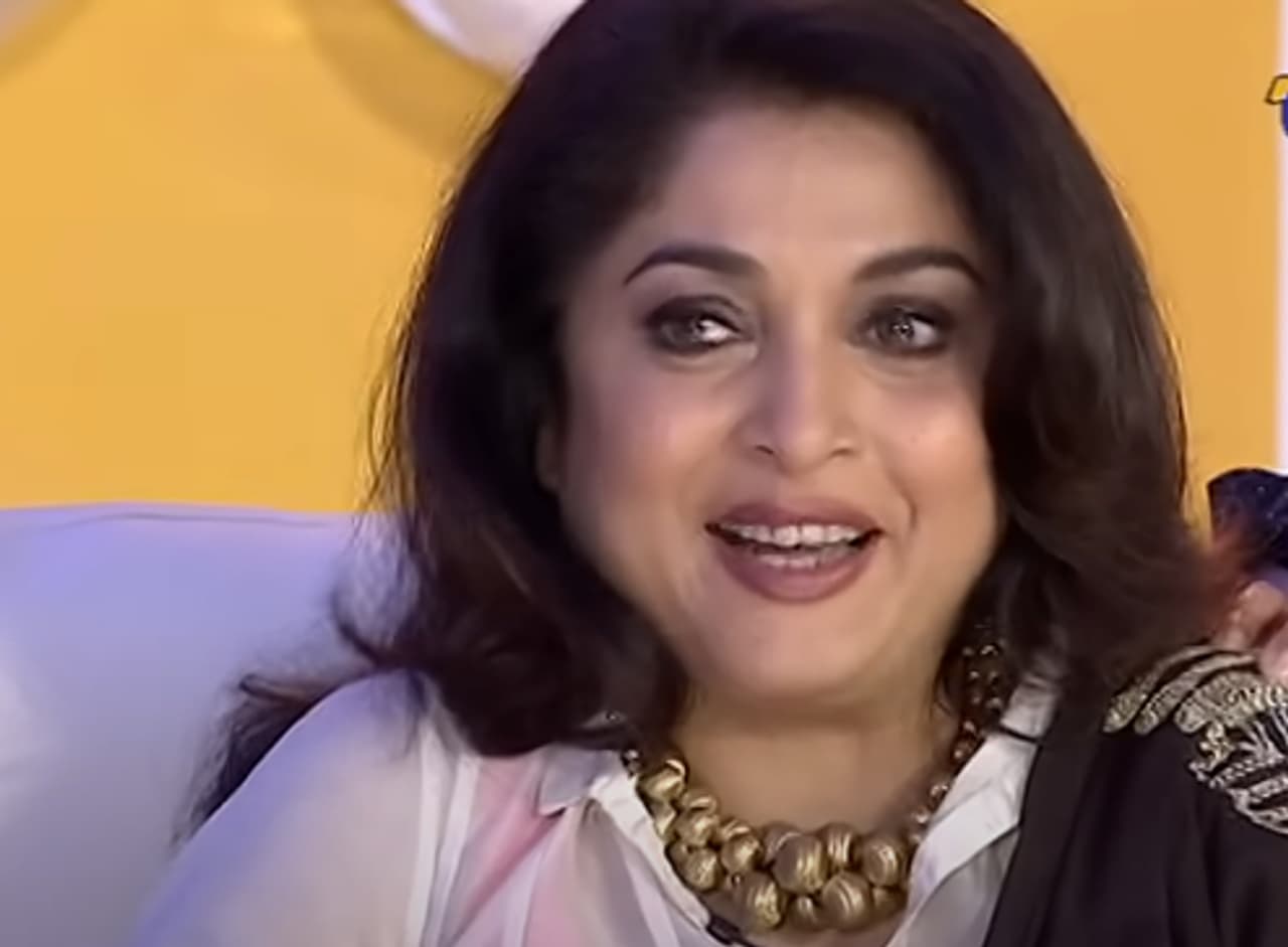 `నరసింహ`లో నీలాంబరిగా రమ్యకృష్ణ విశ్వరూపం `నరసింహ`లో నీలాంబరిగా రమ్యకృష్ణ విశ్వరూపం