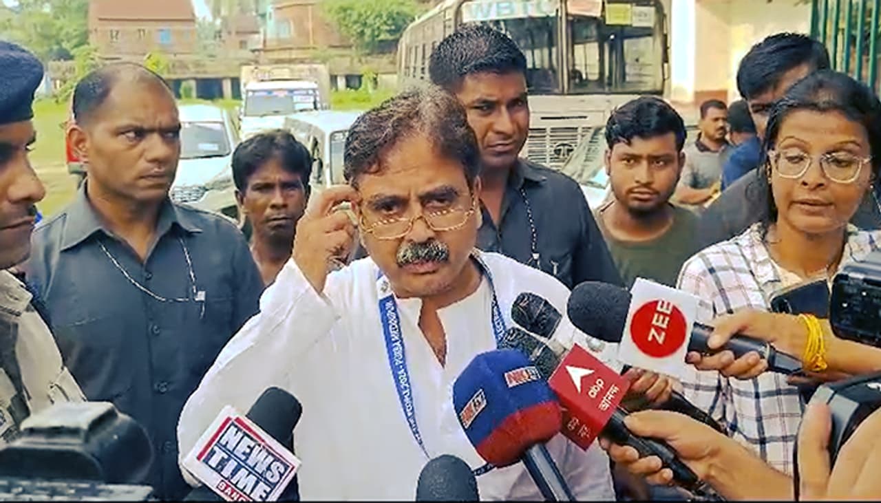 অভিজিৎ গঙ্গোপাধ্য়ায় অভিজিৎ গঙ্গোপাধ্য়ায়