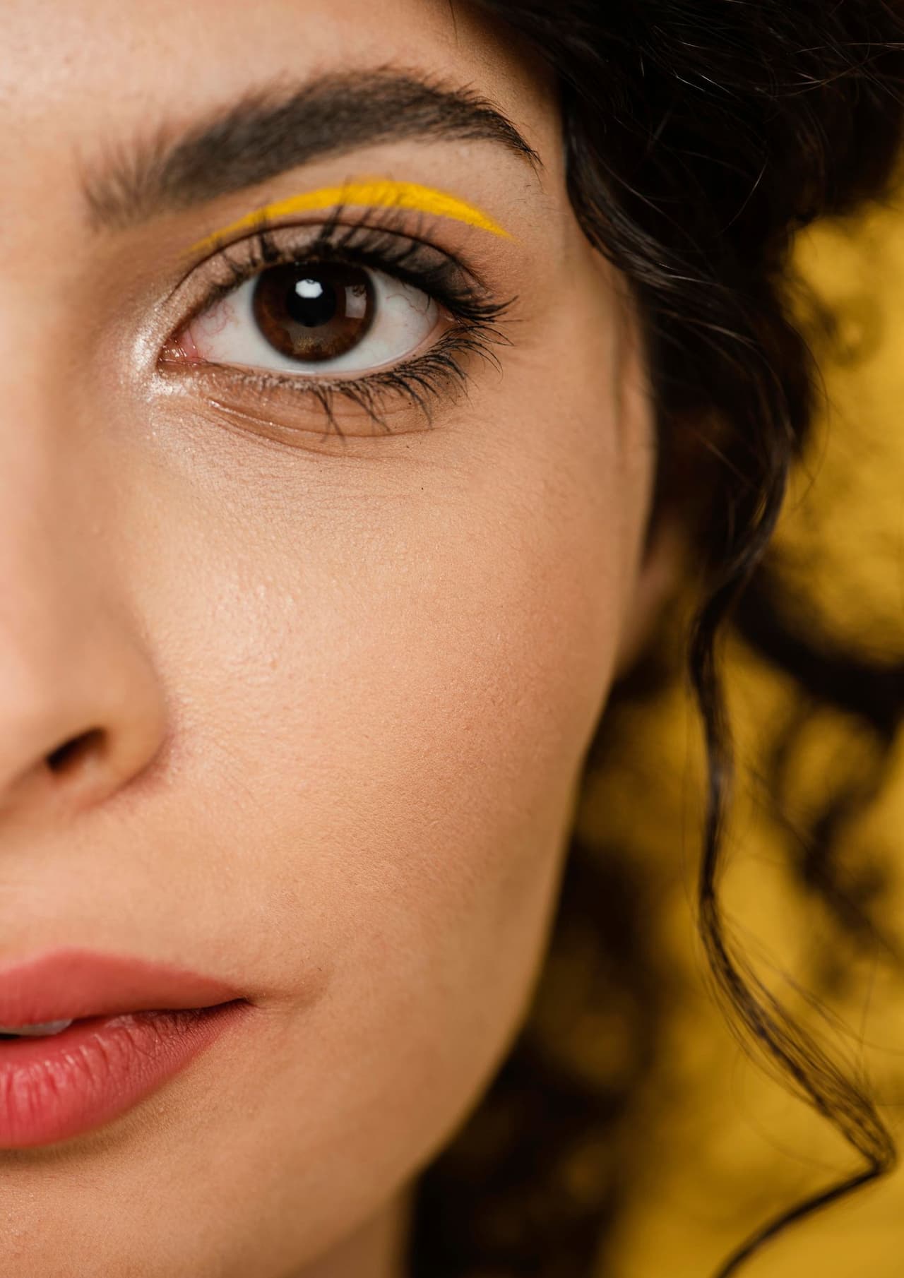 ঘাম পড়লেই চোখ জ্বালা করে? ঘাম পড়লেই চোখ জ্বালা করে?