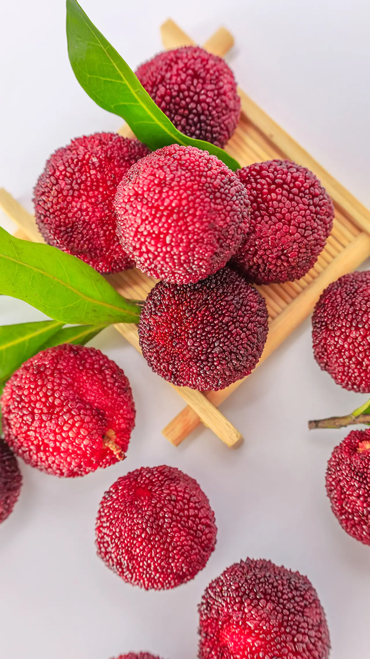 গরমে লিচু কেন খাবেন? গরমে লিচু কেন খাবেন?