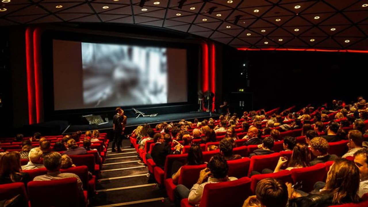 How Many seats to be Filled in theater to start a movie