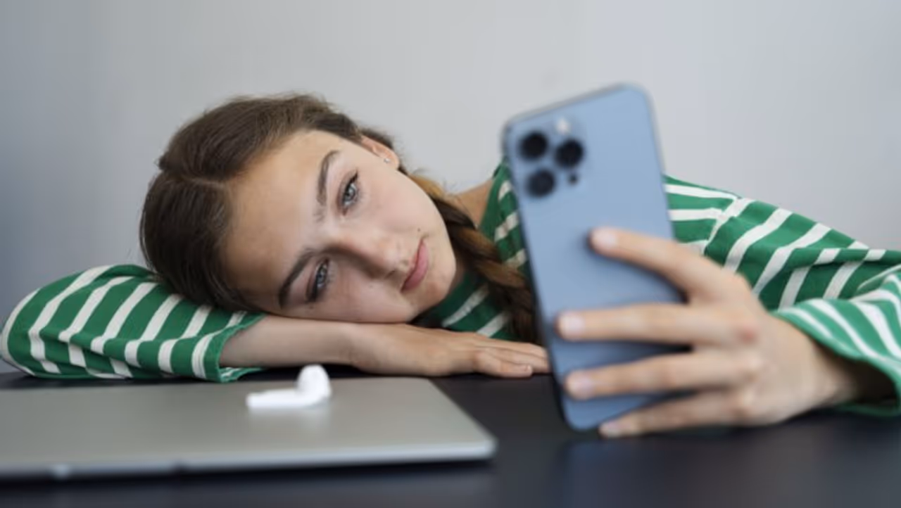 Mobile Addiction Mobile Addiction