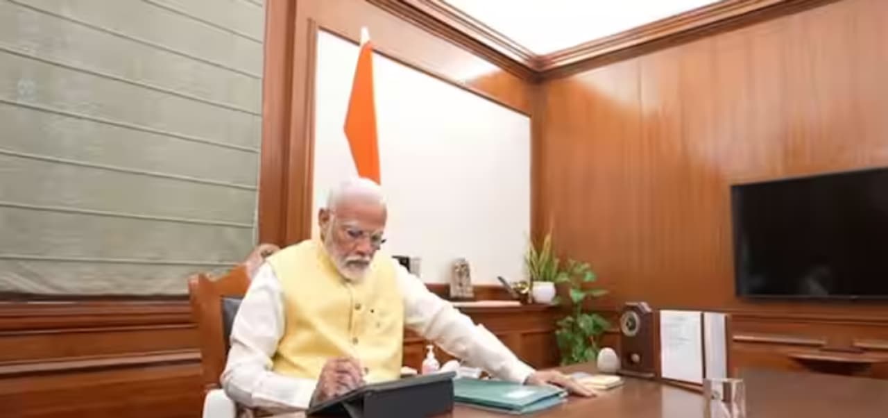 বারাণসী সফরে মোদী