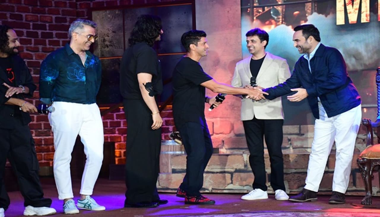 কেমন ছিল মির্জাপুরের ট্রেলার লঞ্চের অনুষ্ঠান? কেমন ছিল মির্জাপুরের ট্রেলার লঞ্চের অনুষ্ঠান?