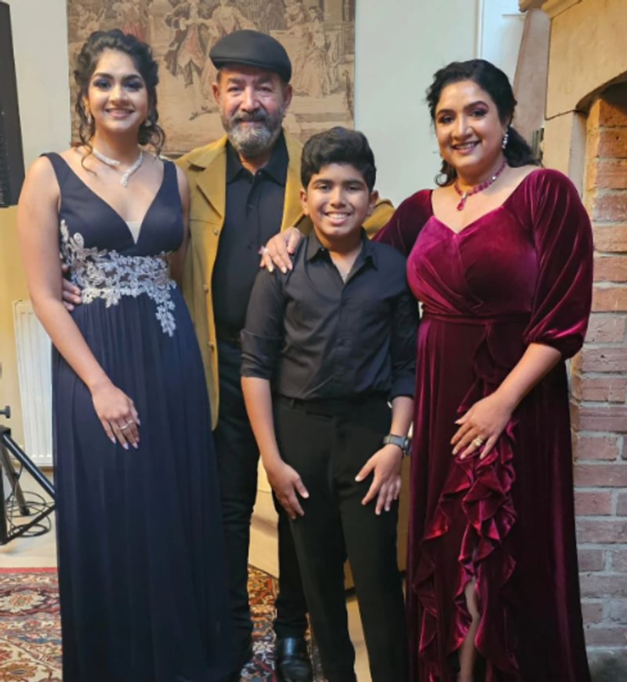 veteran actor vijayakumar