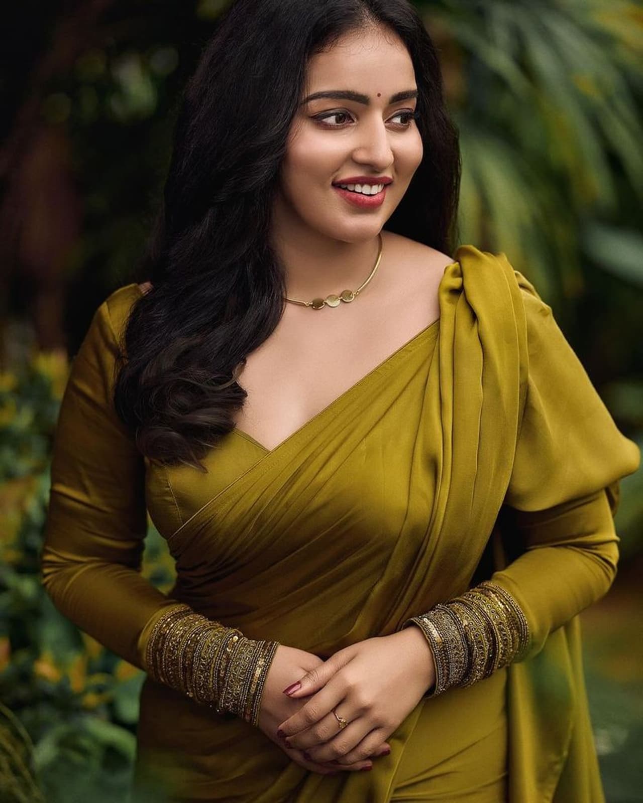 Actress Malavika Actress Malavika