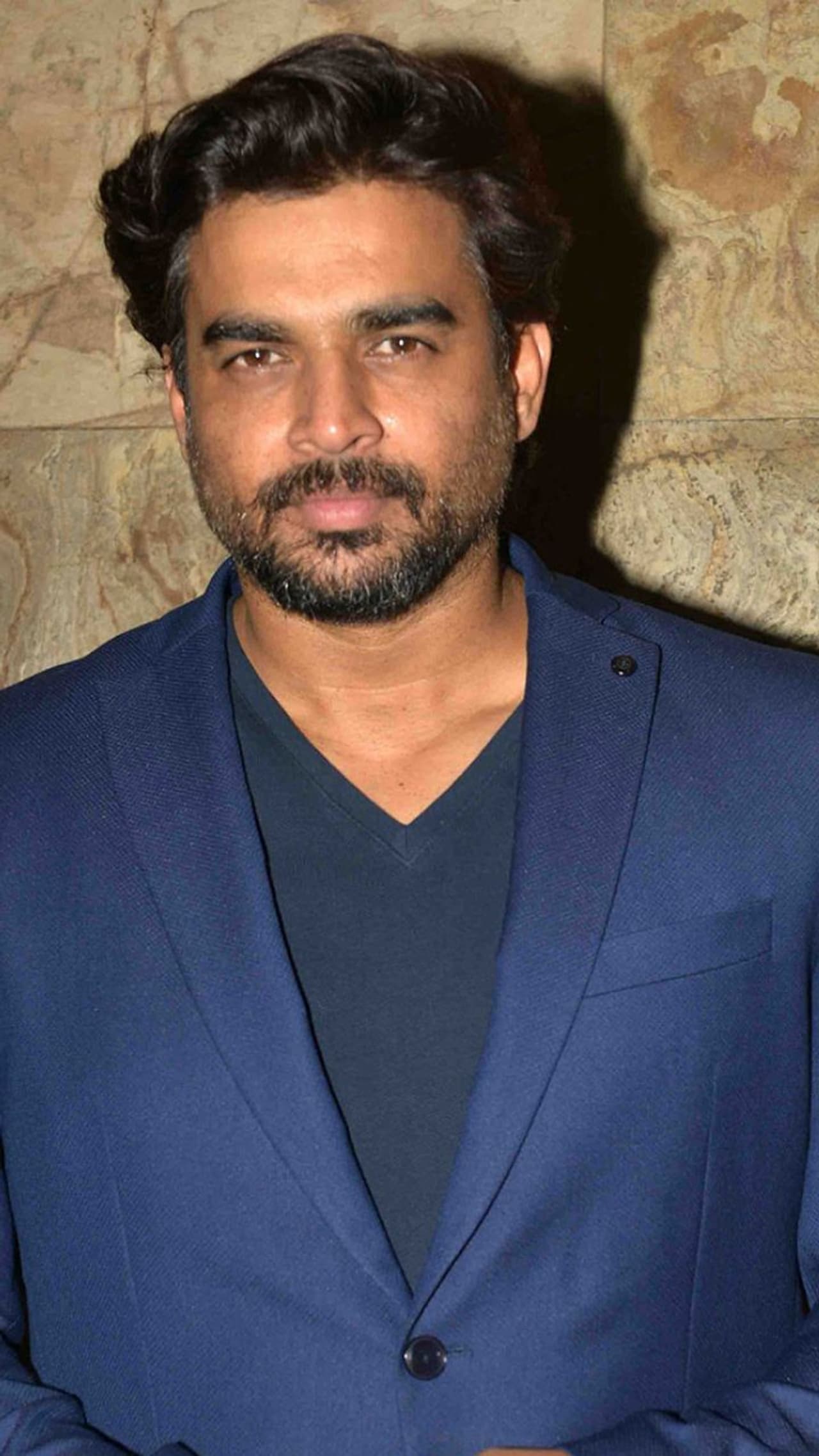 முதல் படத்திலேயே அலைபாய வைத்த மாதவம்