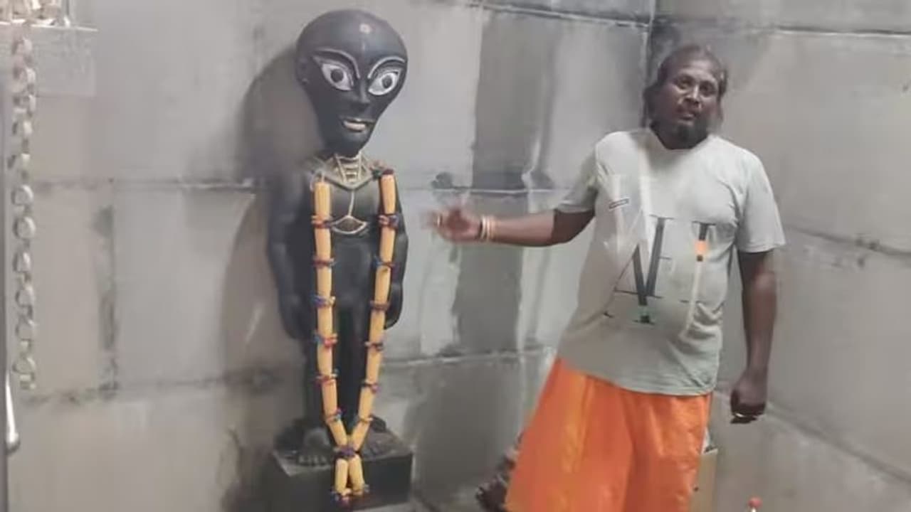 ஏலியன் கோவில் ஏலியன் கோவில்