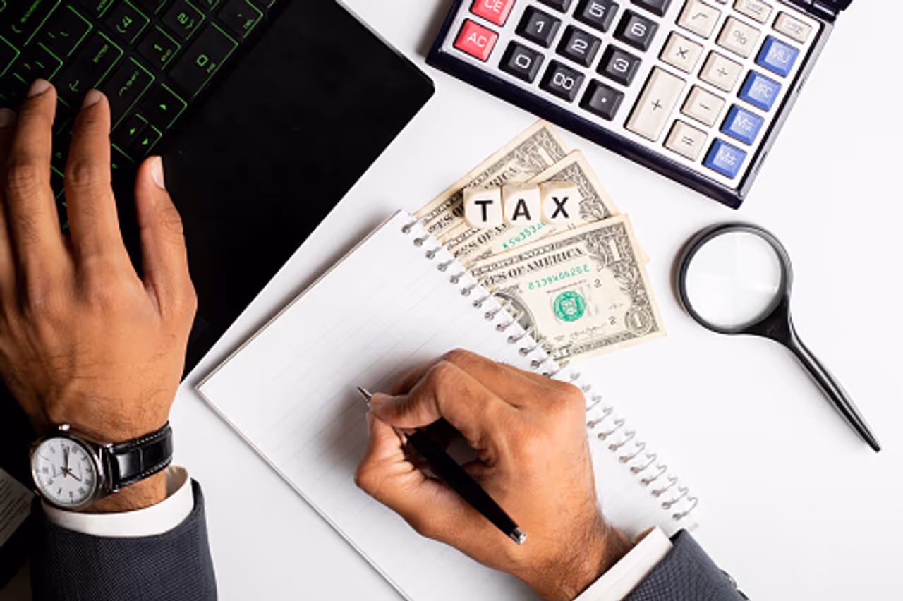 আর্থিক সংকটে বিপর্যস্ত পাকিস্তান