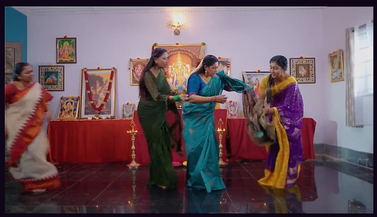 Karthigai deepam serial