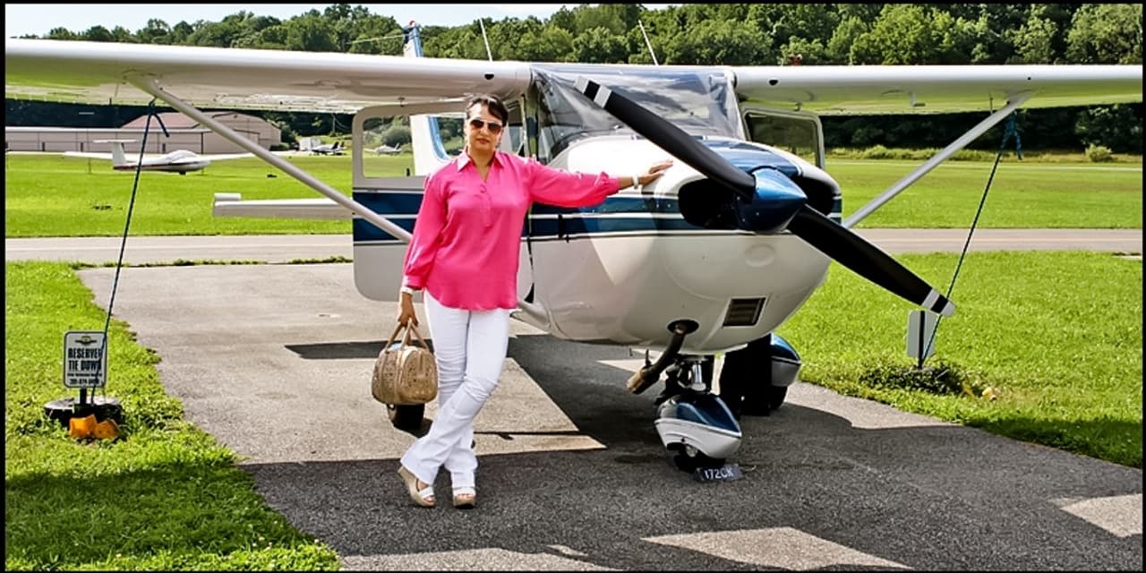 Actress Maadhavi Get Pilot License