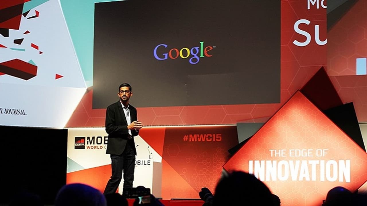 AI ஆபத்தானது, எச்சரிக்கையுடன் அணுக வேண்டும் 