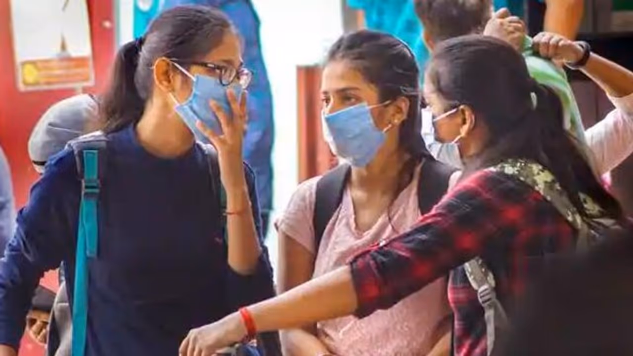 மாணவர்களுக்கான கல்வி உதவி திட்டங்கள்