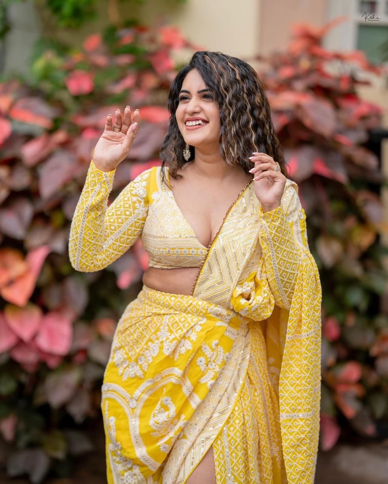 Sravanthi Chokarapu, big boss, pawan kalyan Sravanthi Chokarapu, big boss, pawan kalyan