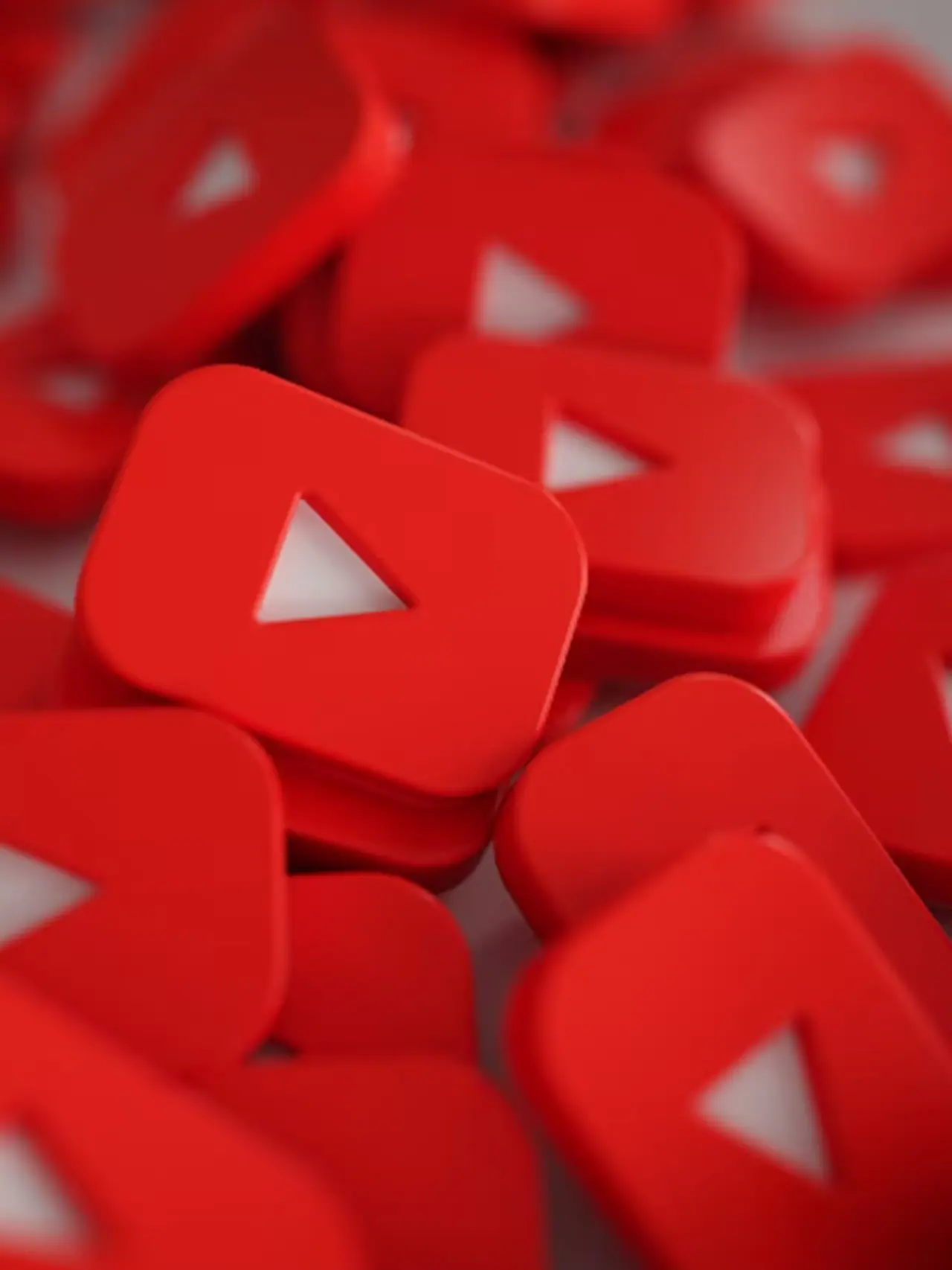 ইউটিউব সম্পর্কে এই অজানা তথ্য জানেন? ইউটিউব সম্পর্কে এই অজানা তথ্য জানেন?