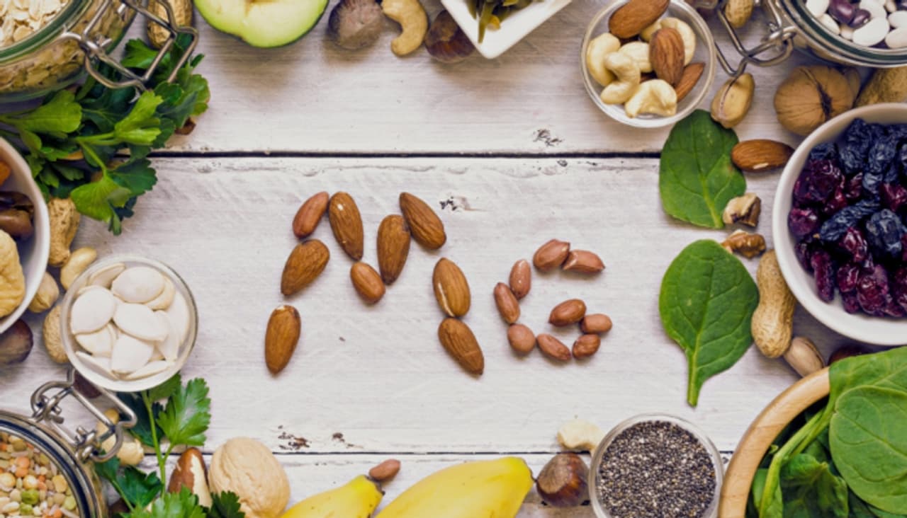 चांगली झोप आणि चिंता कमी करणारे ७ मॅग्नेशियमयुक्त पदार्थ