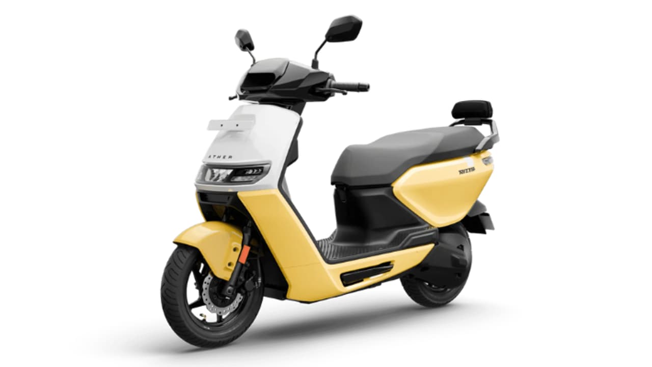 Ather Rizzta वृद्धांपासून ते तरुणांपर्यंत उत्कृष्ट स्कुटर 