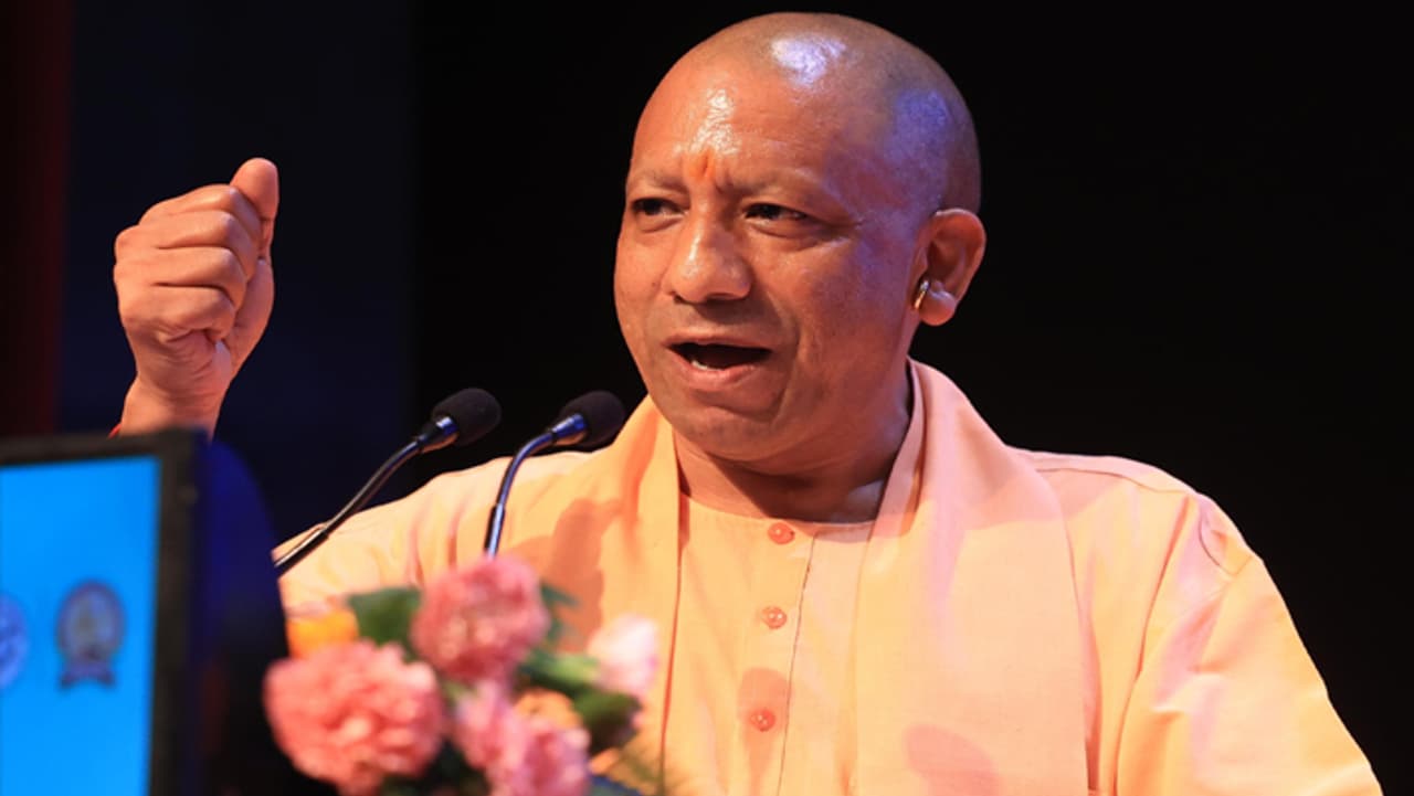 बुलडोजर चलाने के लिए चाहिए बुलडोजर जैसी क्षमताः सीएम योगी बुलडोजर चलाने के लिए चाहिए बुलडोजर जैसी क्षमताः सीएम योगी